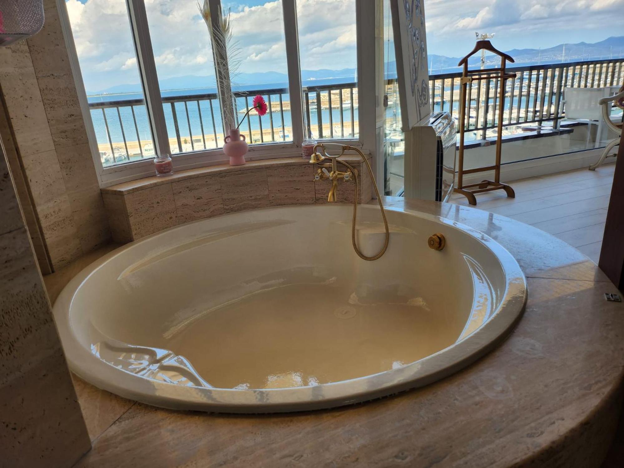 Solo Atico Guest Suites L' Escala Ngoại thất bức ảnh