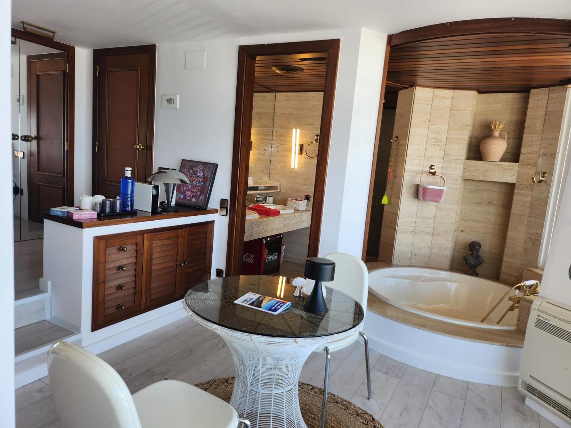 Solo Atico Guest Suites L' Escala Ngoại thất bức ảnh