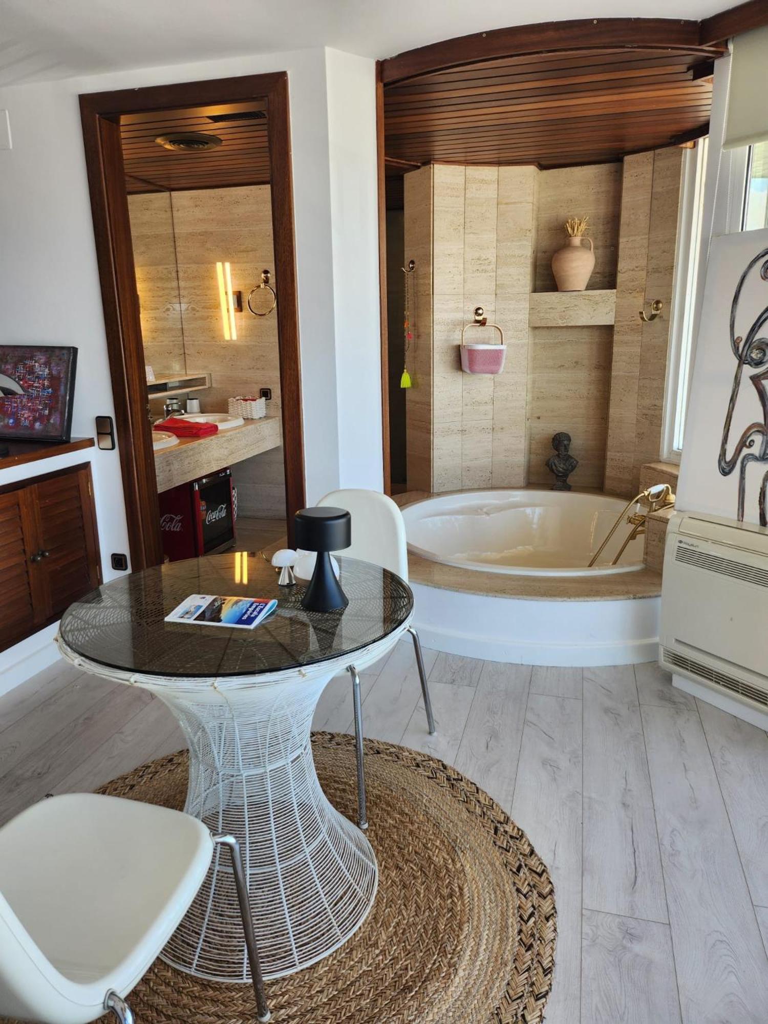 Solo Atico Guest Suites L' Escala Ngoại thất bức ảnh
